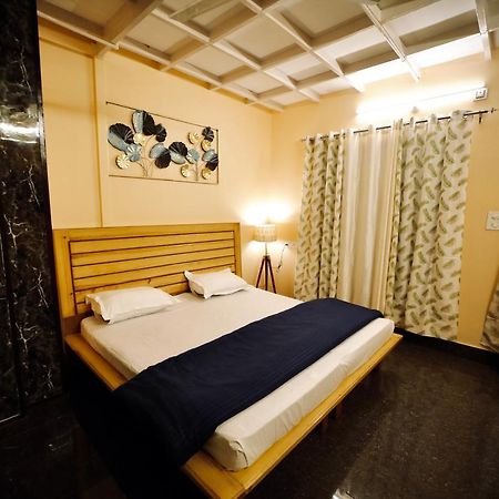 The Location, A Penthouse Hotell Dehradun Exteriör bild